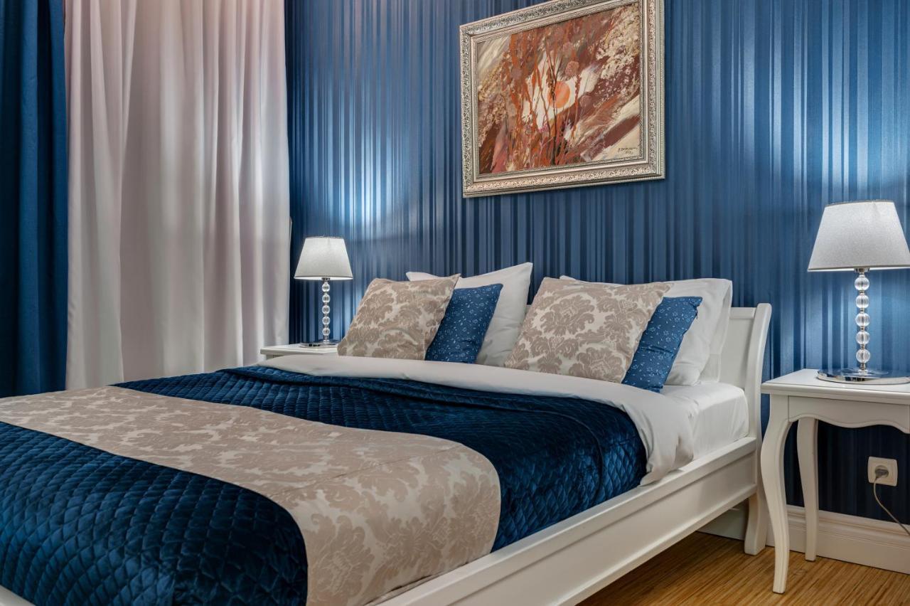 Vip Квартира, Атмосферні Boutique - Apartments Zaporizhia Esterno foto