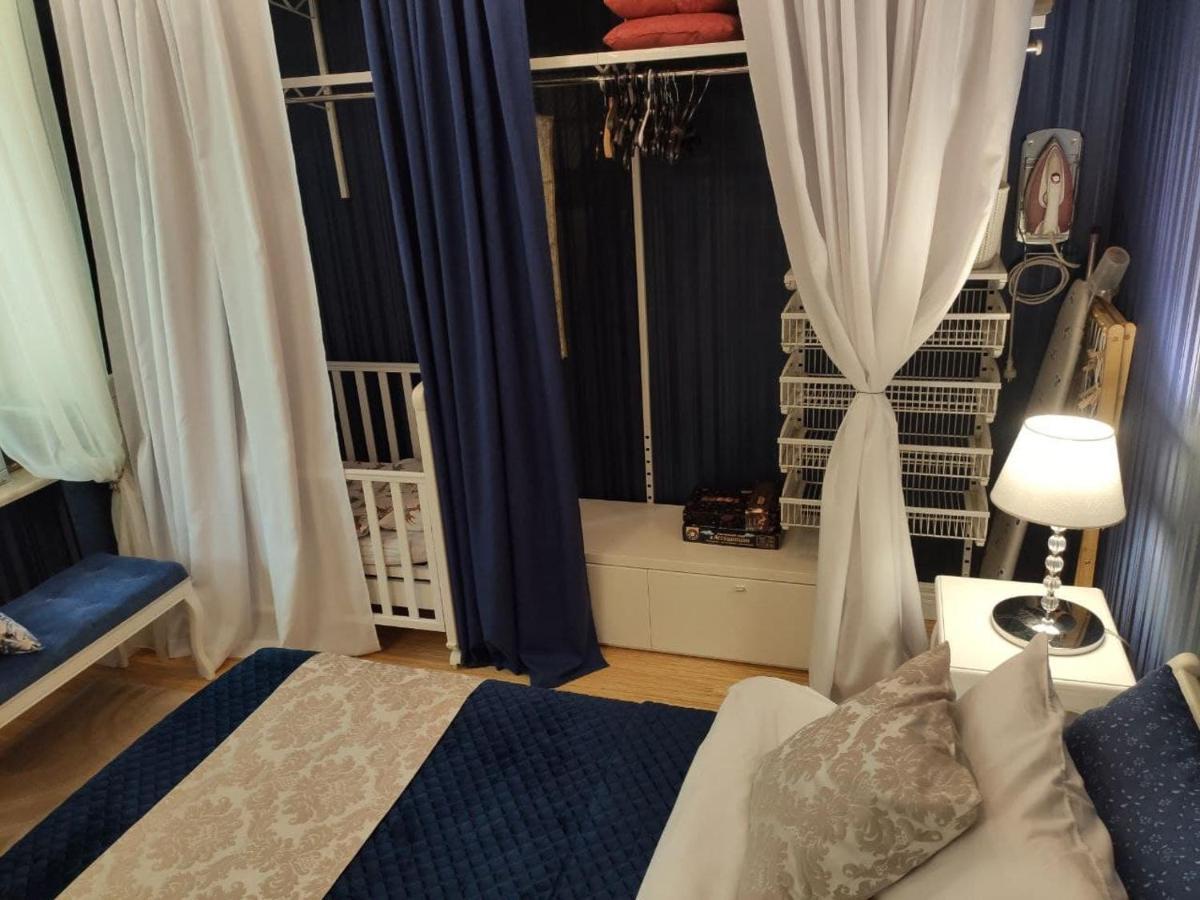 Vip Квартира, Атмосферні Boutique - Apartments Zaporizhia Esterno foto
